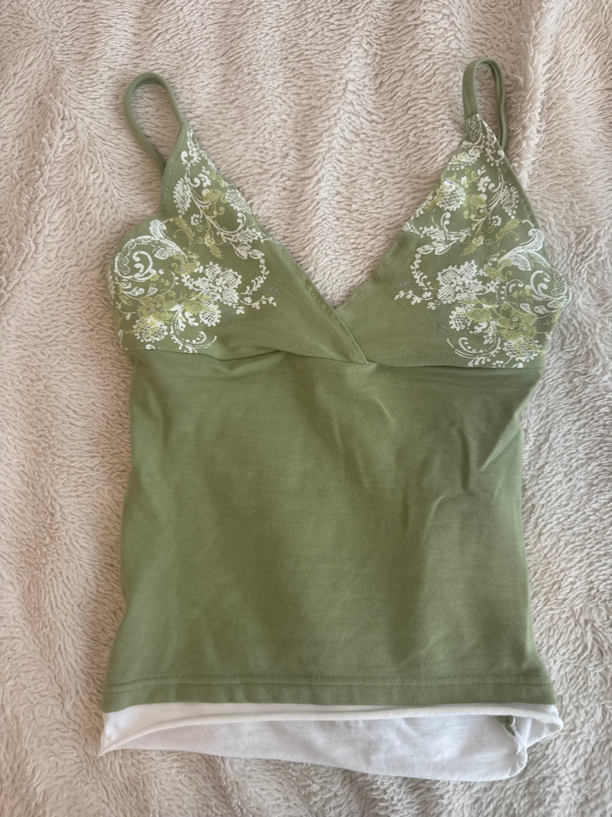 Fitted Green Top with White Floral Design and White Waistband