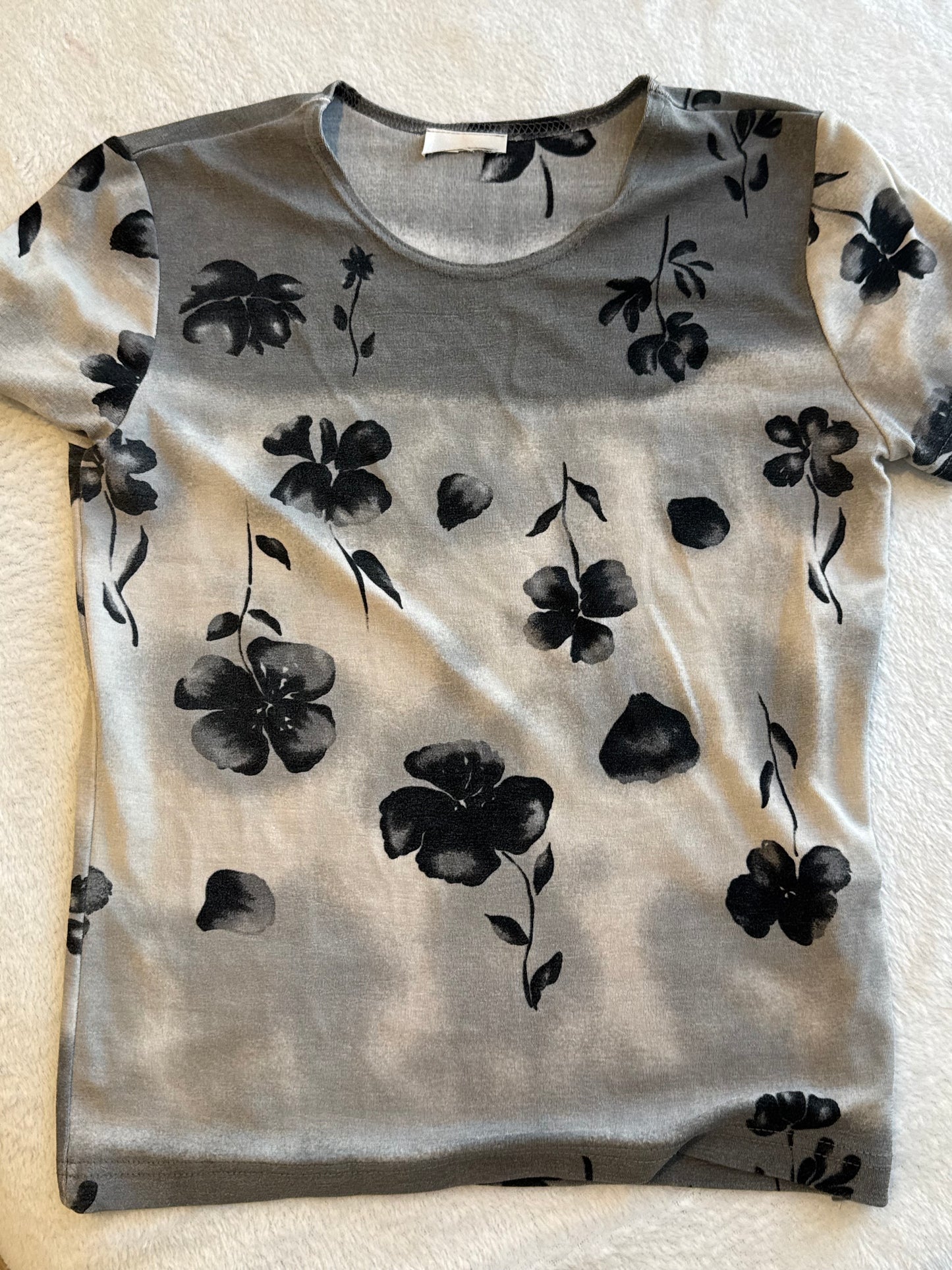 Grey Fitted Top with Black Flowers